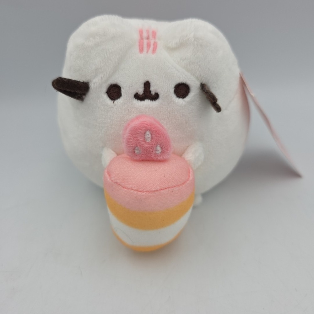 Pusheen Mini Plush Strawberry Cake 2025 Summer Box Exclusive Cat